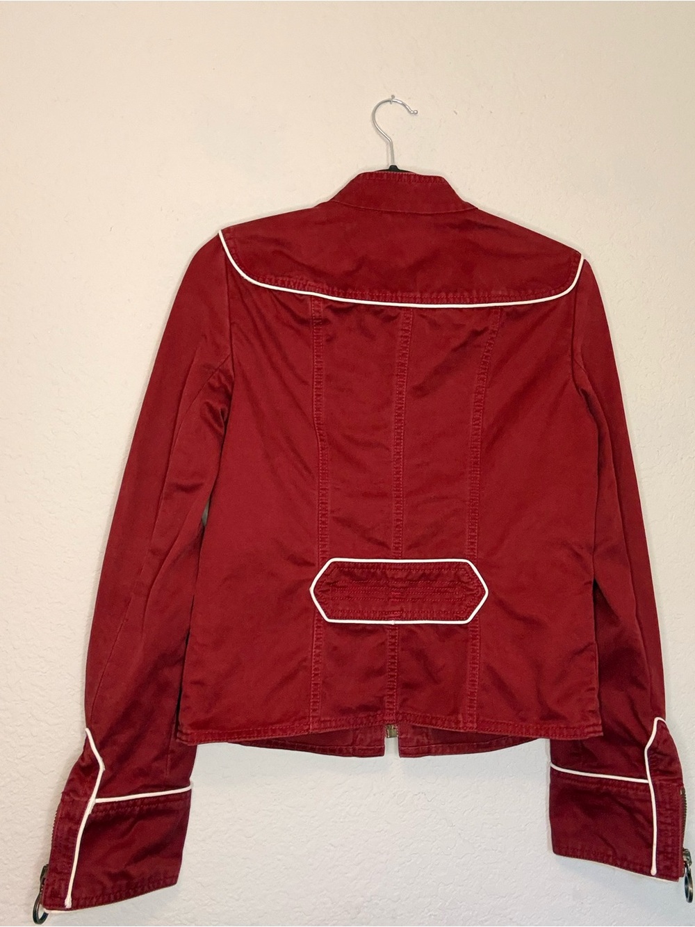Marc Jacobs Y2K Deep Red Zip-Front Cotton Jacket with White Piping - Picture 2 of 3
